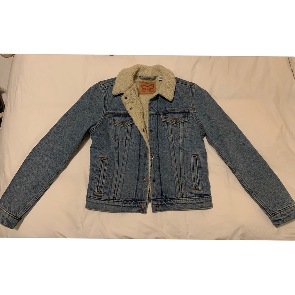 Levi’s Sherpa lined denim jacket